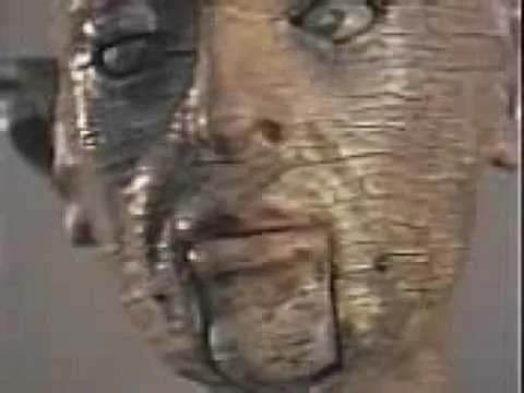 működik