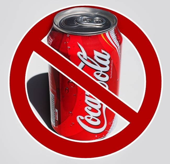 Nem kapni Coca Colákat a boltokban.