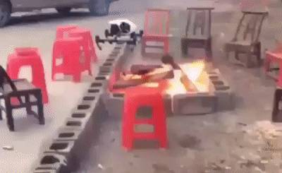 „Kíváncsi voltam, hogy mi történik, ha levideózom felülről a tüzet az új drónommal."