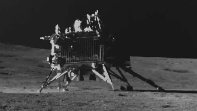 Az összeesküvés-elmélet hívei örvendeznek, mivel az indiai Chandrayaan-3 űrhajó semmissé tette az amerikaiak Holdon elért sikerét