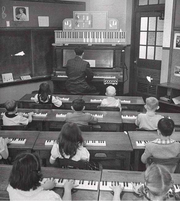 Zongoralecke az Egyesült Államokban, 1947-ben.