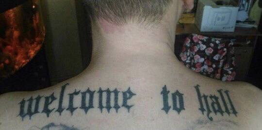 „Üdv a teremben."