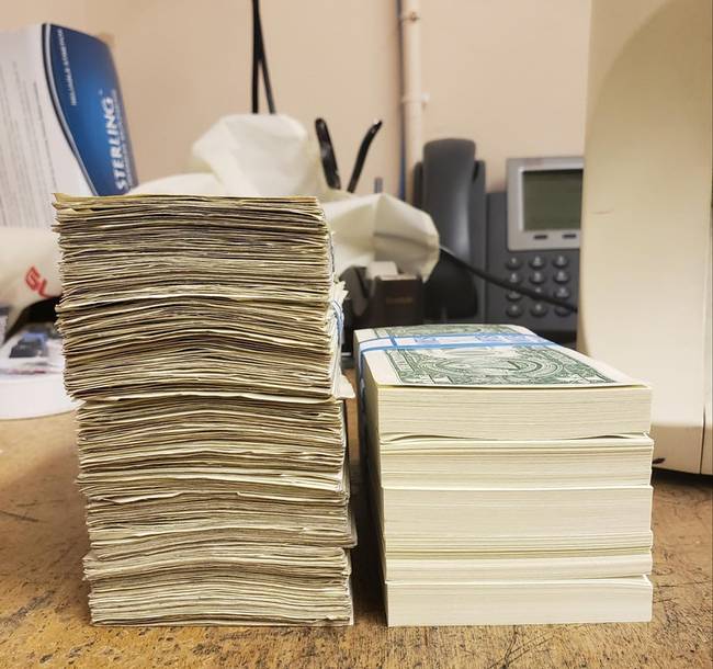 500 használt bankjegy vs. 500 vadonatúj.