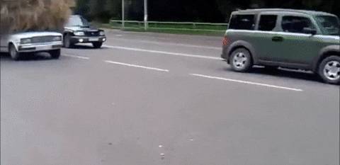 „Vigyázat, jövök!"