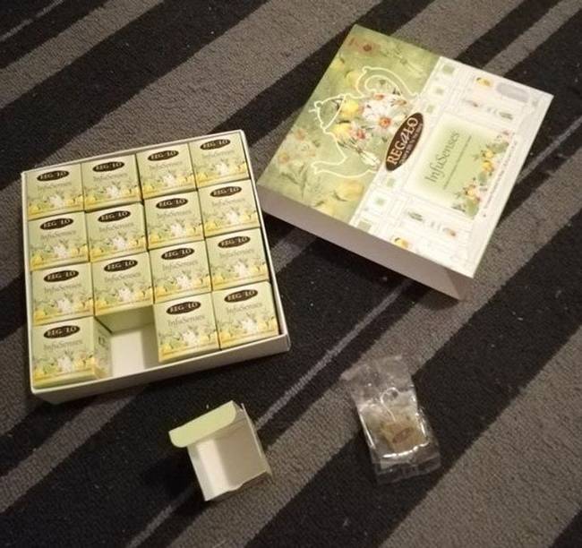 „A tea, amit karácsonyra kaptam."