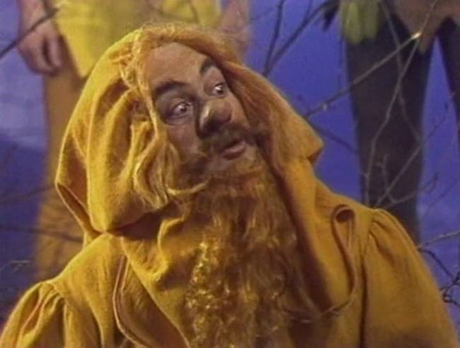 The Hobbit (1985) - A hobbit: Az öt sereg csatája (2014)