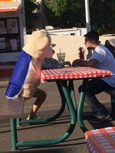 Zavaró perspektívájú fotók 004