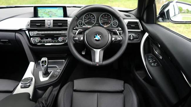 Meddig lehet alapjáraton járatni egy motort károsodás nélkül? Egy autószerelő válasza