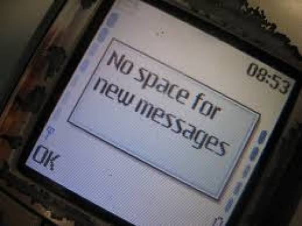 Amikor még arra se volt a telefonunkon, hogy új SMS üzenetet fogadhassunk.