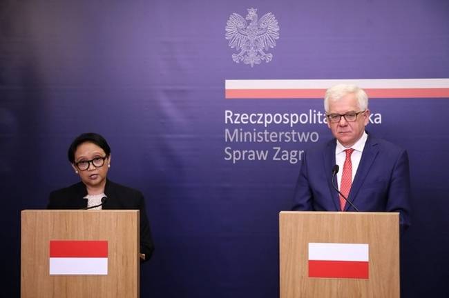 Indonézia és Lengyelország minisztereinek találkozása.