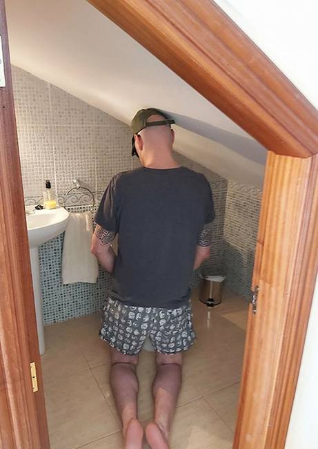 „A szálloda WC-je valamivel kisebb, mint a hirdetésben."