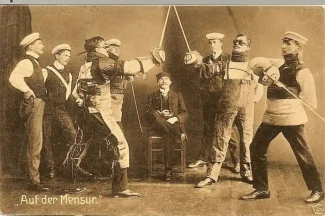 Miért voltak sebhelyek a német tisztek arcán a második világháború alatt?