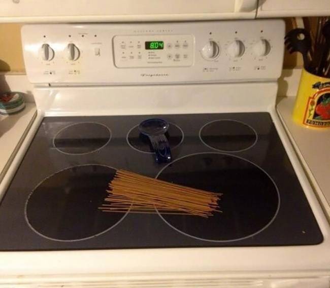 Megkértem, hogy „tegyen oda” egy adag spagettit… 😀