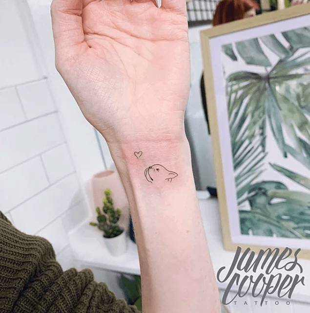 30 kreatív és inspiráló minimalista tetoválás azoknak, akik szeretik az apró, de lényegre törő utalásokat