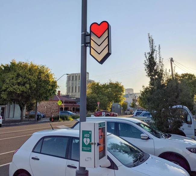 „A szülővárosomban, Adelaide-ben több utcán is defibrillátorokat helyeztek el."
