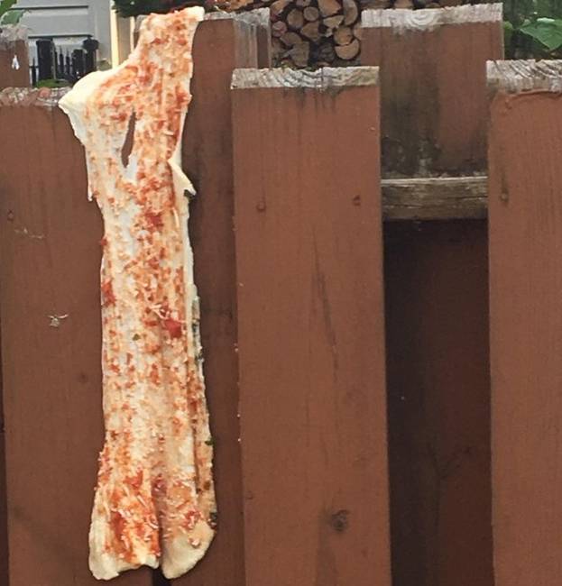 „Apám bedühödött a pizzára, ezért átdobta a szomszéd kerítésére."