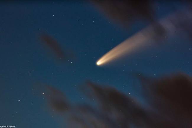 A NEOWISE üstökös július 10-től volt látható az égen. Július 23-án volt legközelebb látható a földről, ezután távolodni kezdett.