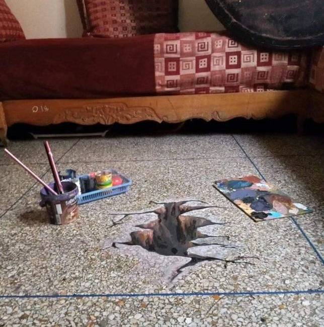 3D rajz a nappali padlóján, ami még a sasszemű vendégeket is lenyűgözi.