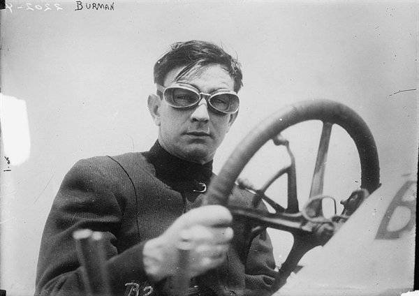 Bob Burman autóversenyző, 1910.