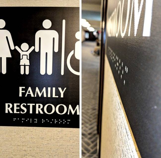 Braille-írás ellátott tábla, ami teljesen lapos. Vajon kiknek készíthették?!🤔