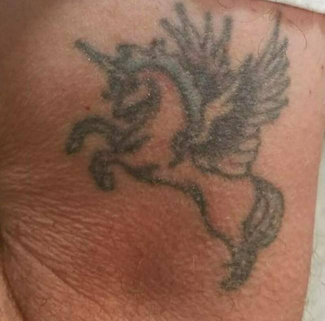 Hogyan néznek majd ki a tetoválásaink idős korunkban: 20 fotó