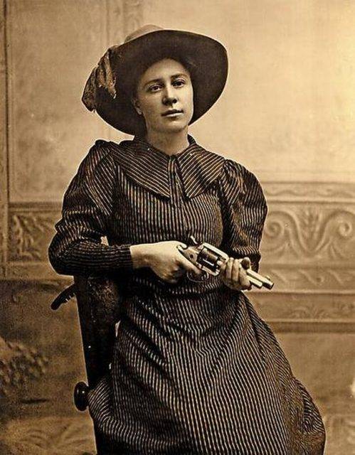 prisoner as rose dunn 499x640