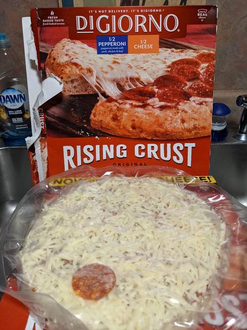 „A félsajtos félszalámis pizzára végül csak egyetlen szem szalámi jutott."