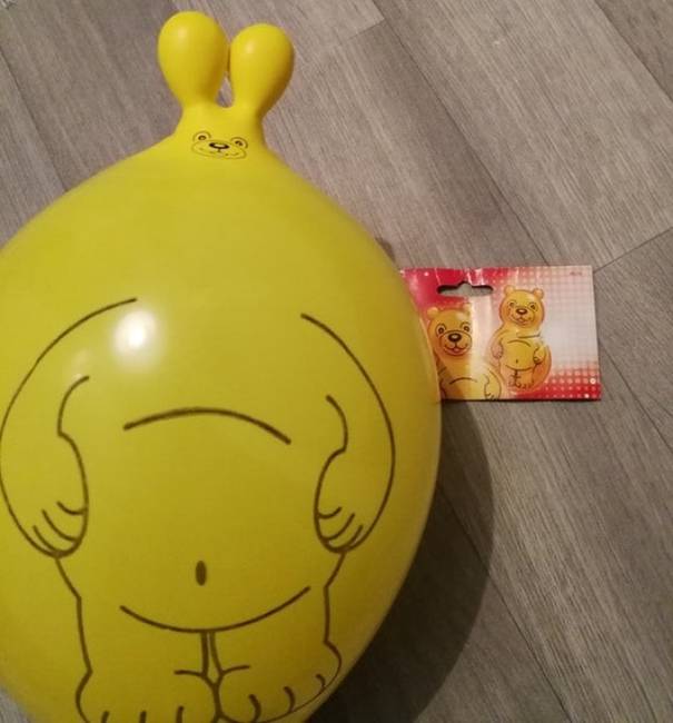 „A lányom egy medve-formájú lufit vásároltatott velem a boltban, de csak otthon derült ki, hogy felfújva sokkal inkább hasonlít egy kövér nyúlra...”