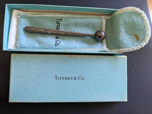 1930-as évekbeli Tiffany italkeverő.