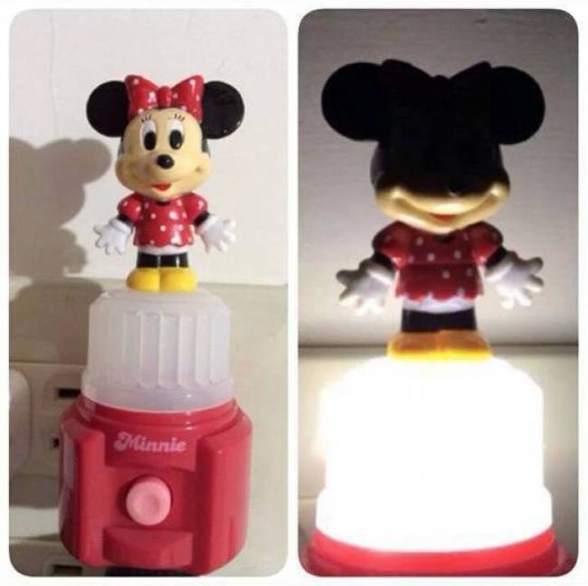 Vettem egy Disney-s éjjeli lámpát a húgom szobájába. Attól tartok, nem sokat fogja használni szegény.