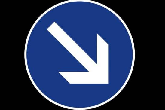 7. Mit jelent ez a tábla?