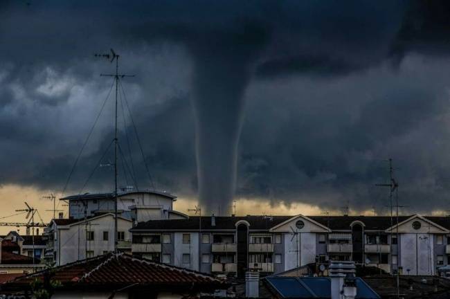 Tornádó Velencében.