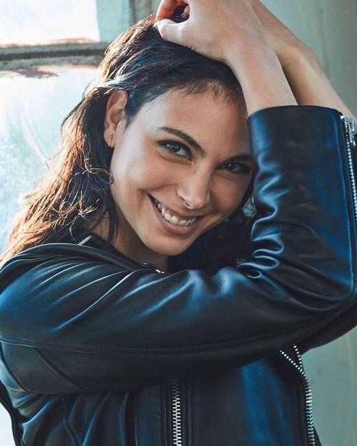 Morena Baccarin (3,3 ezer felhasználó szavazott rá)