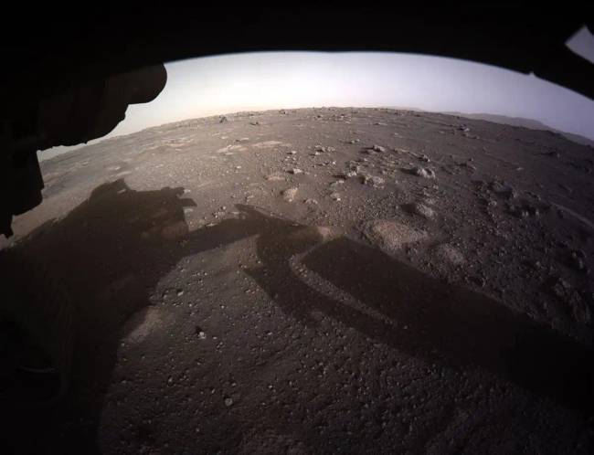 A Mars első színes felvétele / Perseverance / NASA