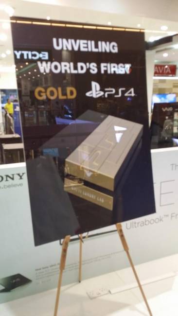 Aranyból készült PlayStation 4 azok számára, akiknek a sima PS4 nem elég drága.