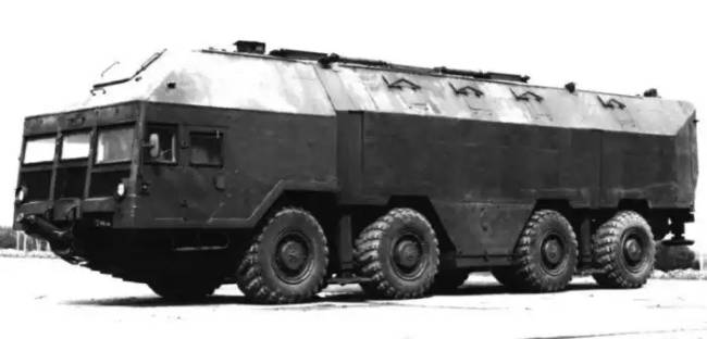 Redut – egy mobil bunker, amely a föld alá ásta magát