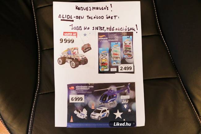 Még a Mikulás büdzséjére is gondol, kedves tőle...😄