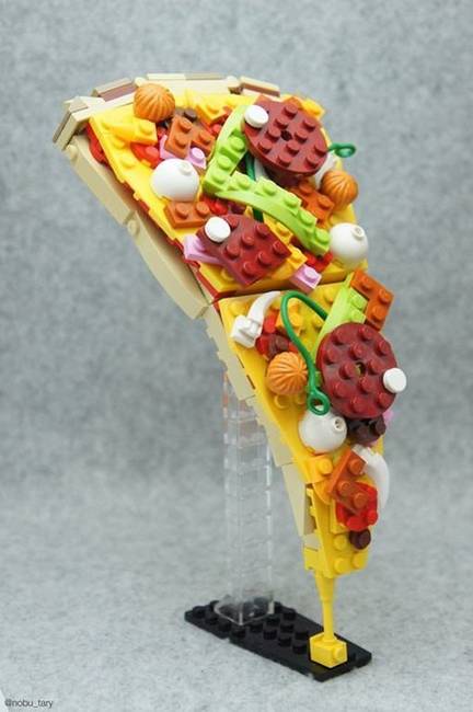 LEGO pizza.