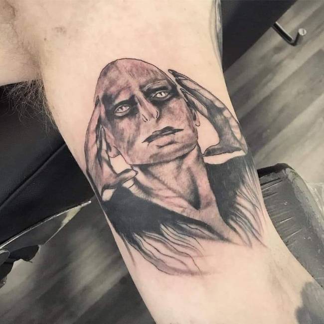Kíváncsiak lennénk rá, hogy maga Voldemort, hogyan reagálna egy ilyen portréra.