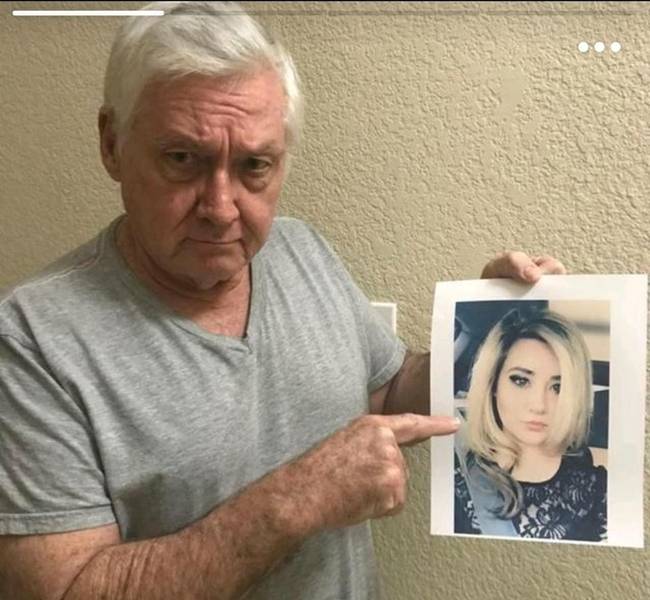 „Nagyapám elhatározta, hogy segít nekem bepasizni, szóval ilyen képeket posztolt a közösségi oldalakra."