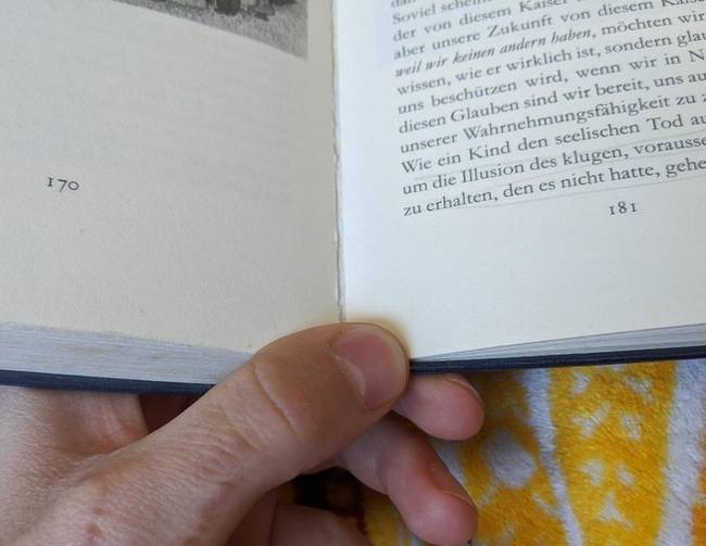 „Majdnem befejeztem a könyv olvasását, amikor láttam, hogy 10 oldal hiányzik belőle."