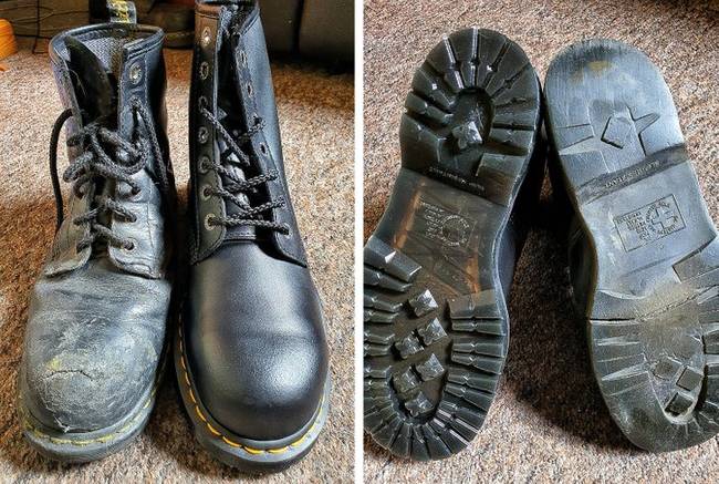 „A munkás bakancsom, amit két éve minden nap hordok, és egy ugyanolyan bakancs, de új."