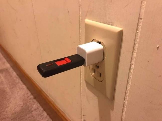 Vajon mennyire tesz jót egy pendrive-nak, ha feltöltjük?! :D