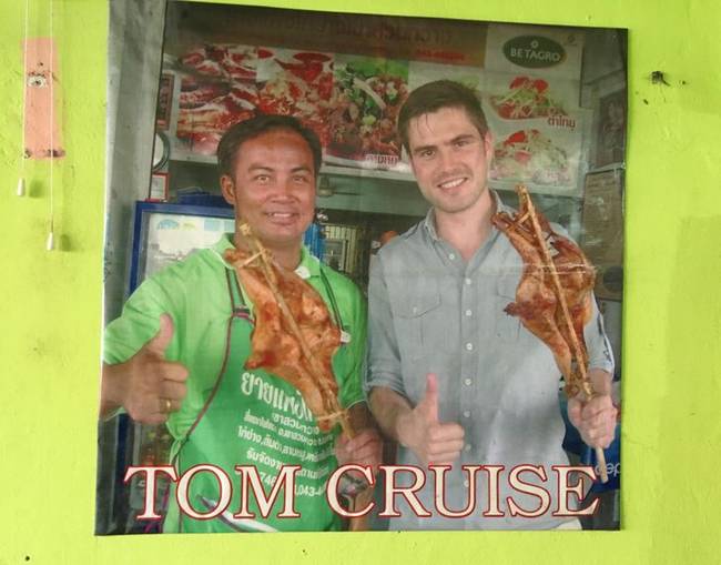„Ebben az étteremben az egyik vendég egyszer eljátszotta, hogy ő Tom Cruise. Még egy közös emlékfotó is lóg vele az étterem falán."