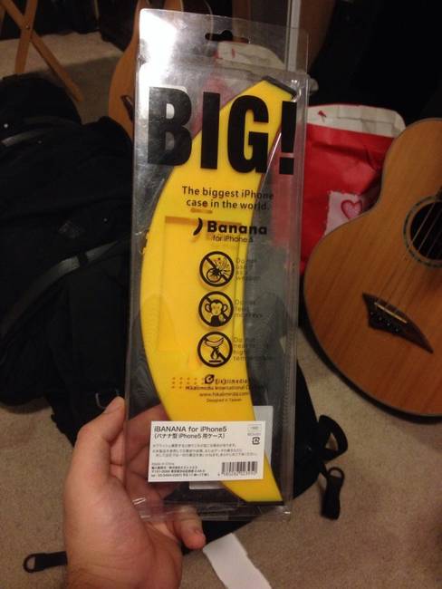 „Megkértem a barátomat, hogy rendeljen nekem egy minél PRAKTIKUSABB telefontokot az Ebay-en. Erre esett a választása...”