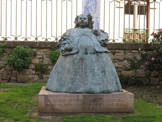 Eugénia szobra.