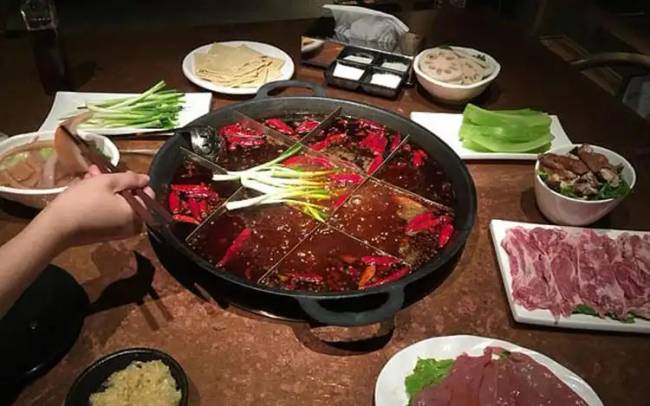 Fűszeres hotpot.