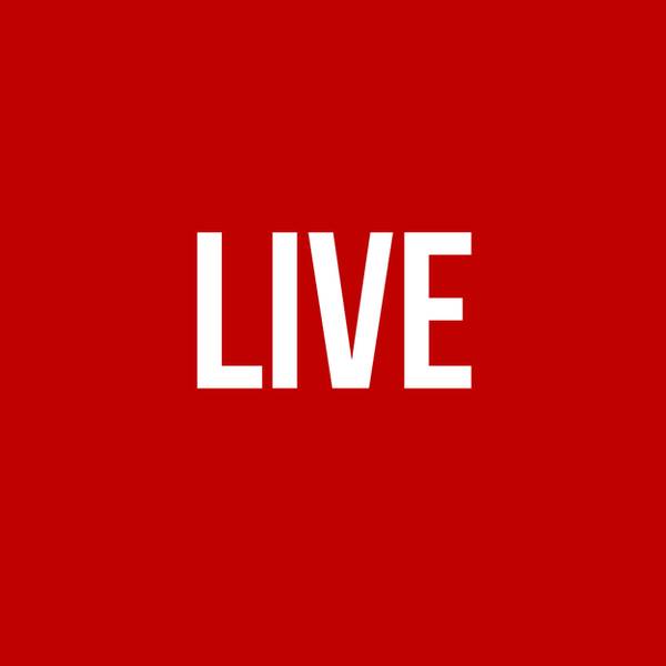 Az van a képre írva, hogy "LIVE".