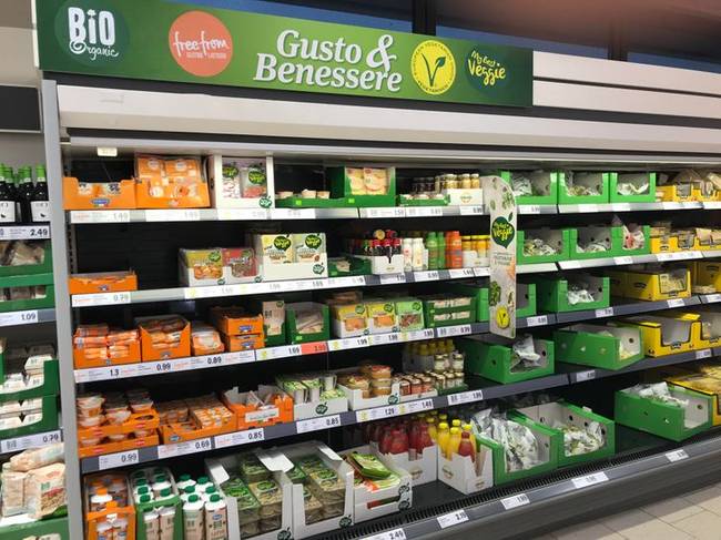 Ez az olasz bolt saját biotermékeket kínál a vegetáriánusok számára.