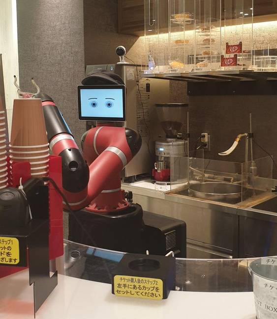 „Tokióban van egy kávézó, amit kizárólag egyetlen robot üzemeltet."